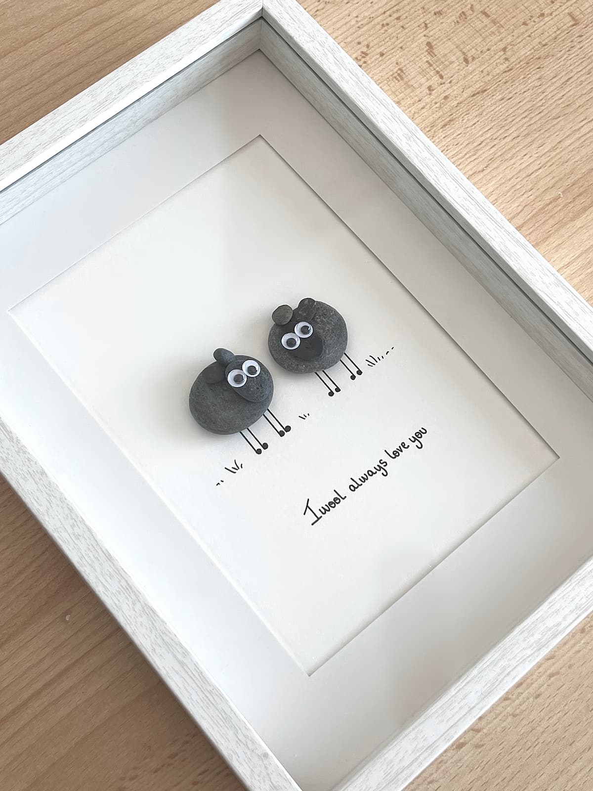 "Estamos Destinados a Estar Juntos" - Marco de Fotos Personalizado con Piedras de Playa