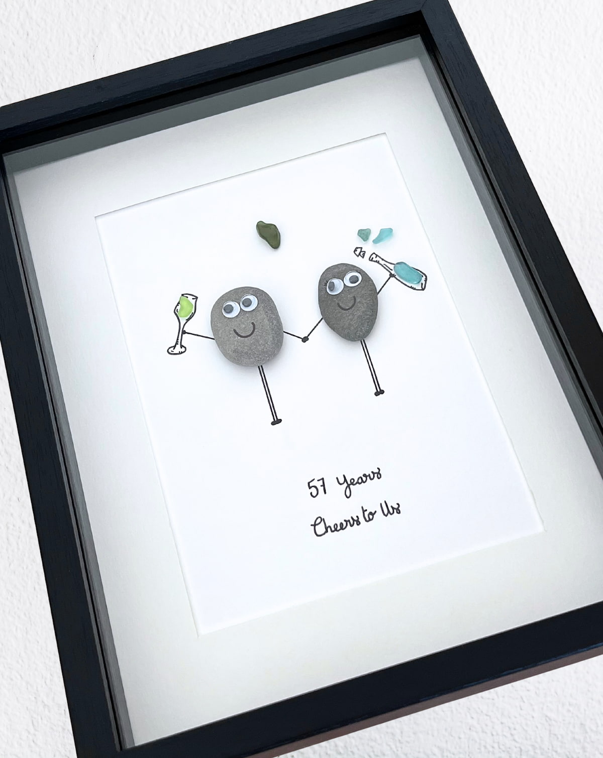 "Pebble Love Couple" - Handmade Personalized Picture Frame Gift