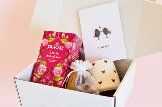 "La Caja Sincera" - Caja de Regalo Hecha a Mano Para Ella
