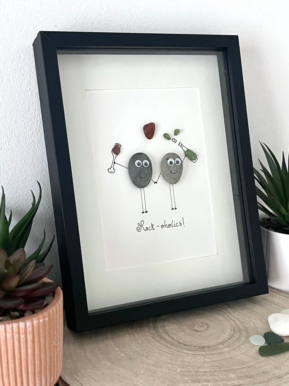 "Pebble Love Couple" - Handmade Personalized Picture Frame Gift